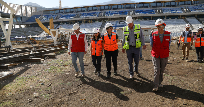 DRT Metropolitana Oriente suspende faenas en la cancha del nuevo estadio Claro Arena