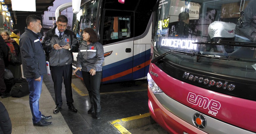 Dirección del Trabajo inició programa de fiscalización a buses interurbanos por fin de semana largo