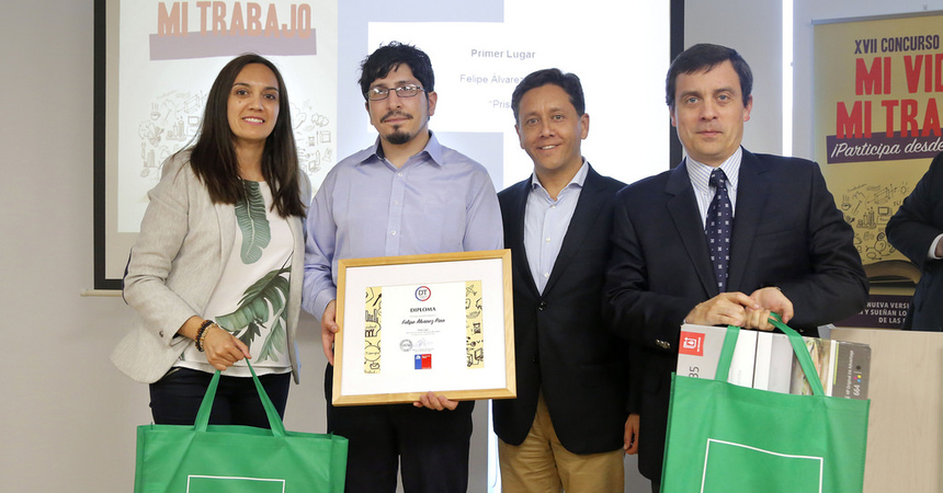 Dirección del Trabajo premió a los ganadores de la XVII versión del concurso de cuentos “Mi vida y mi trabajo”