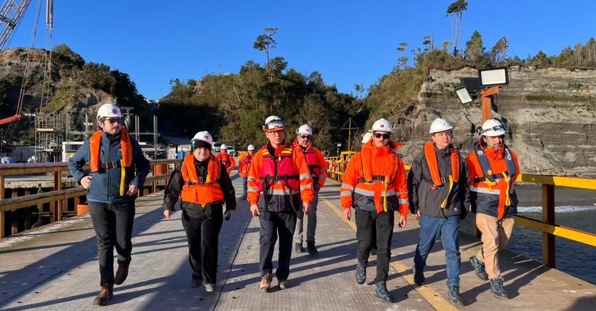 Director nacional del Trabajo fiscalizó obras del Puente Chacao y exigió mejorar condiciones de seguridad